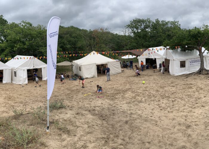 Tenten van de Vakantiebus in de Kennermerduinen